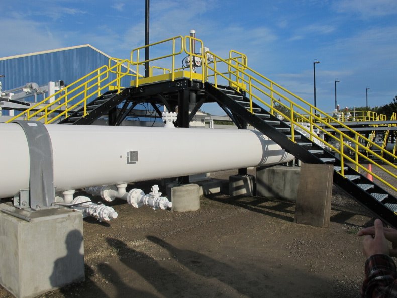 Canada Calls Oil Pipeline in Michigan 'Non-Negotiable'