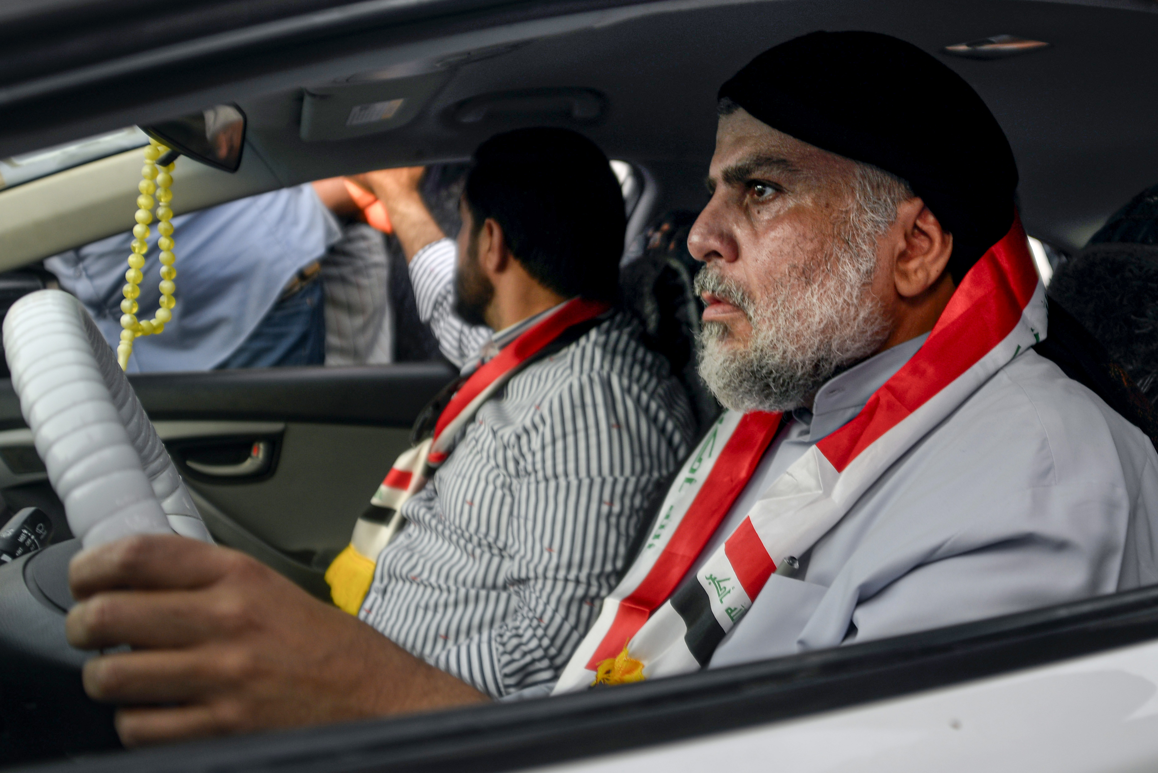 Iraqi Shiite Cleric's Public COVID Vaccination Prompting Others to Follow Suit - Vimarsana News