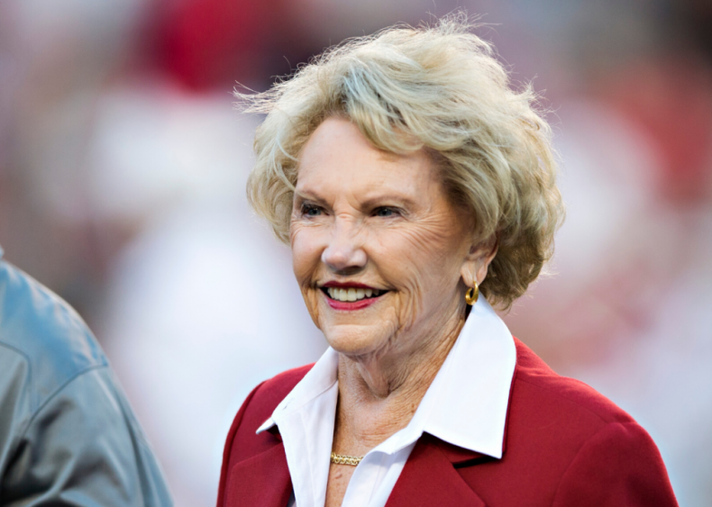 #32. Johnelle Hunt
