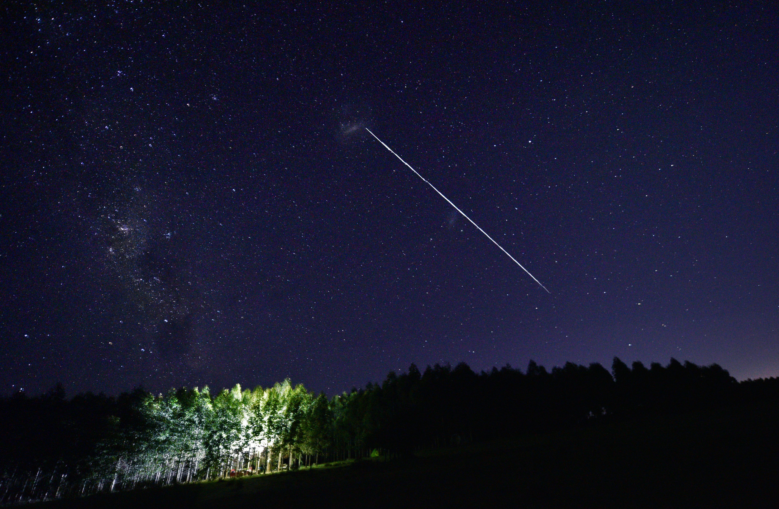 What Were the Lights in the Sky SpaceX Starlink Satellites Likely