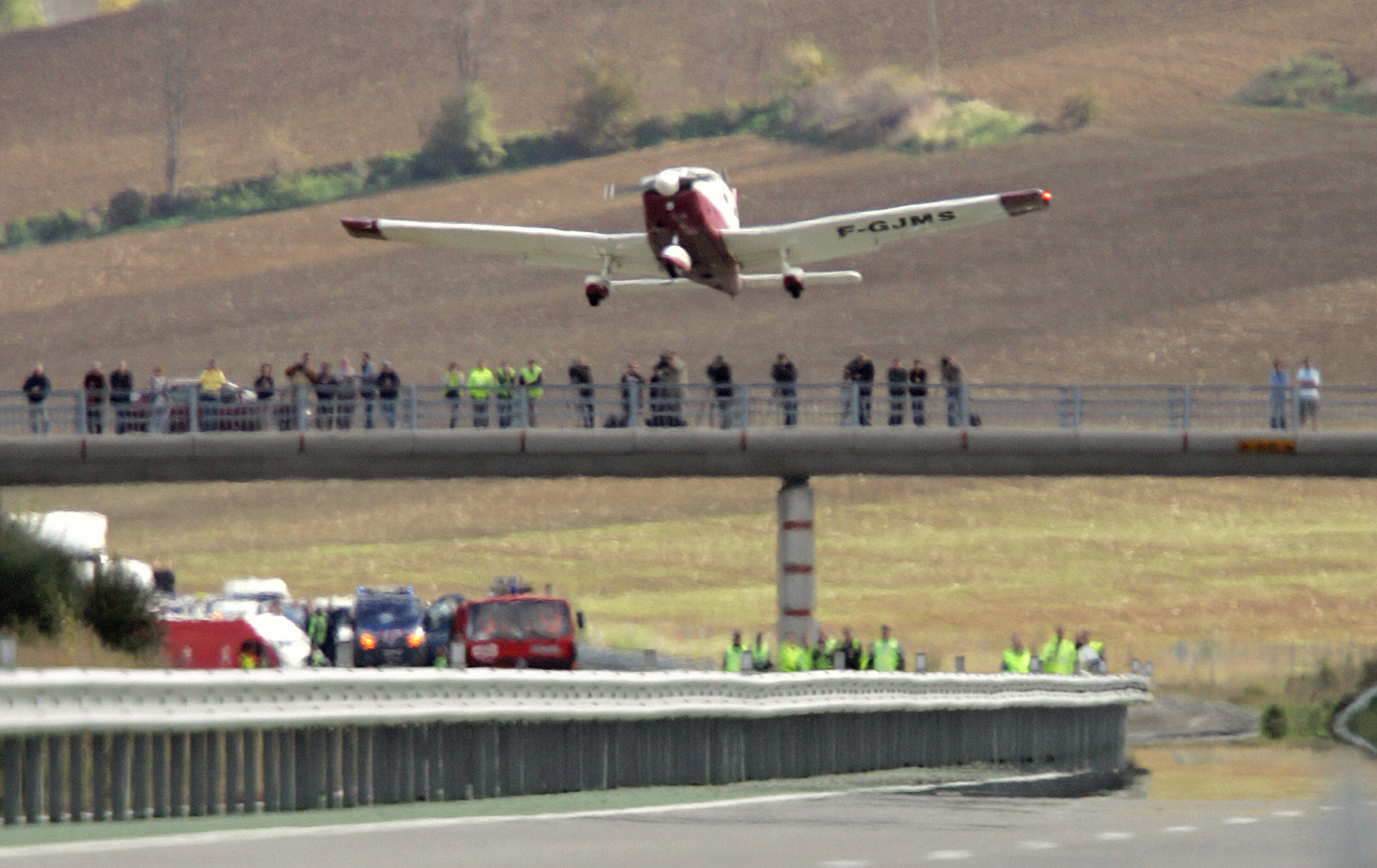 Plane Mysteriously Takes Off Without Pilot Flies Over a Mile