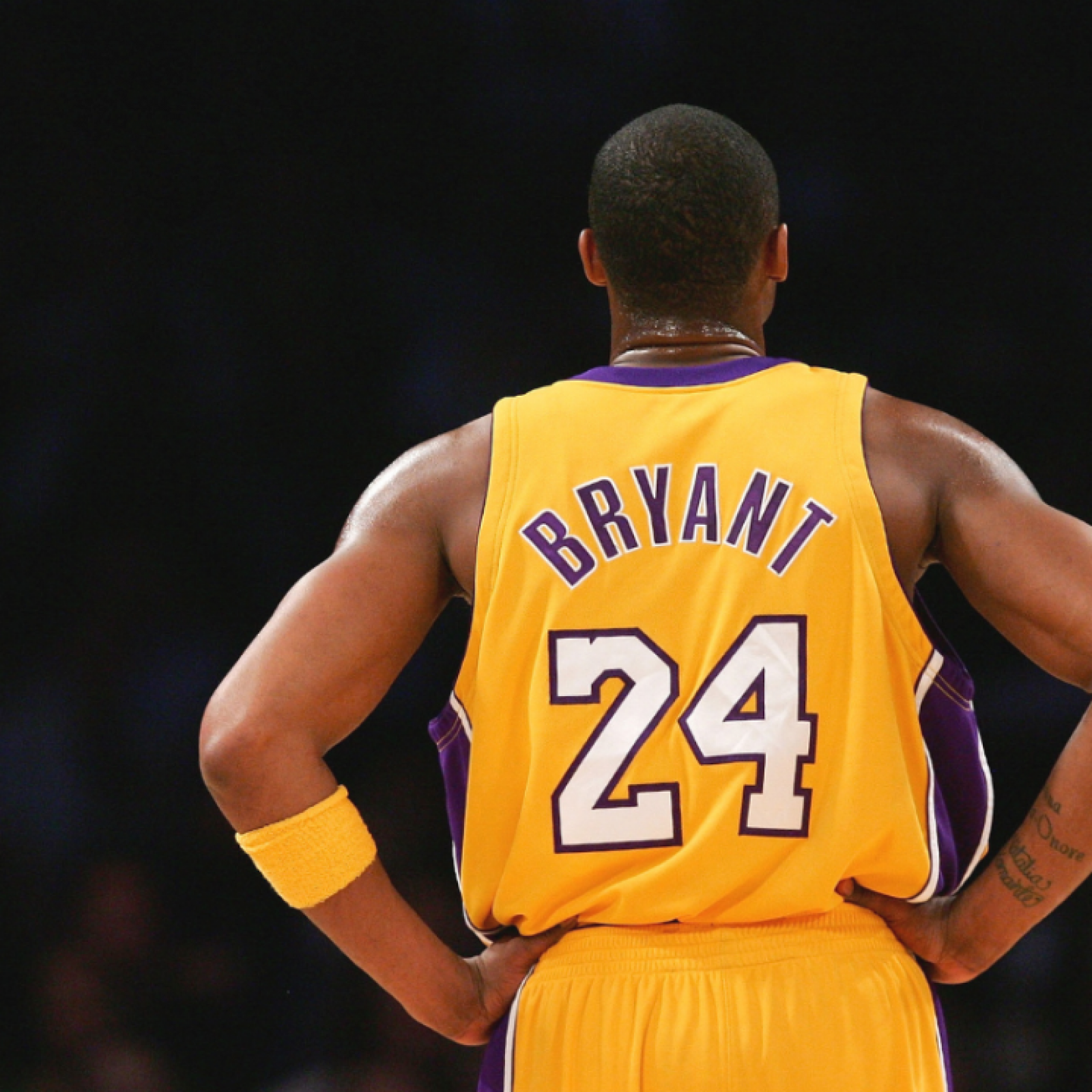 Los Angeles Lakers retire Kobe Bryant's No8 and No24 jerseys in NBA first, Kobe Bryant