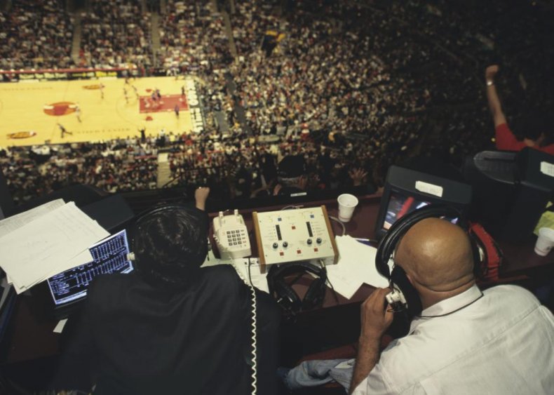 1980s: Basketball beginnings