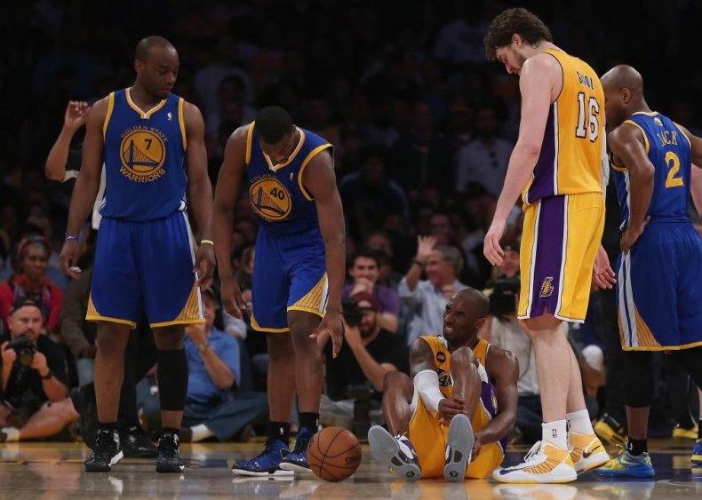 2013: Bryant tears Achilles tendon