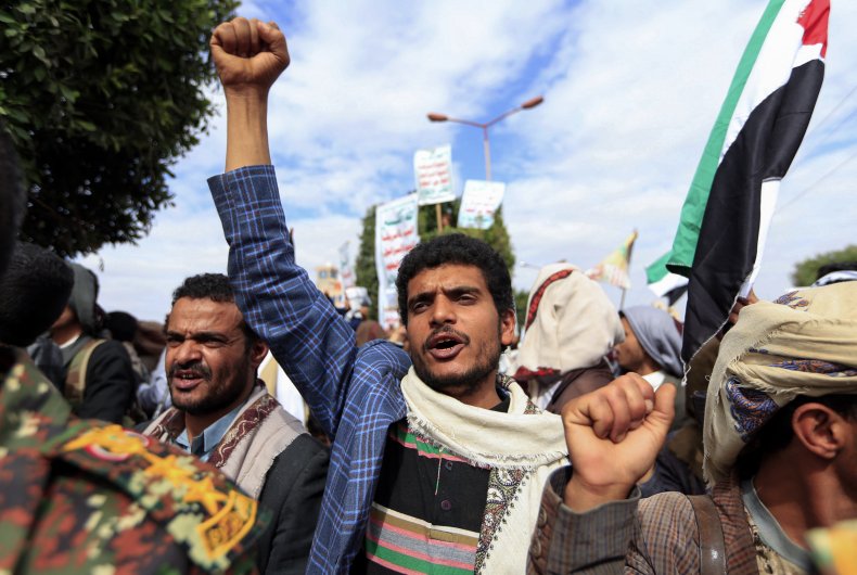Supporters of Yemen's Shiite Houthi Movement