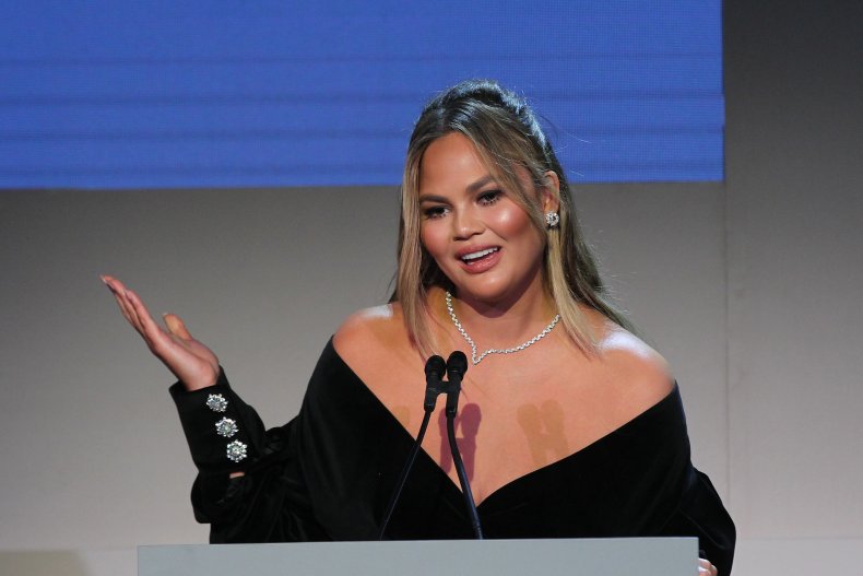 Owens Teigen bullying Twitter tweets Stodden suicide