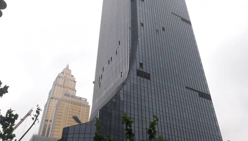 Cleaners Die As Scaffold Crashes Into Building