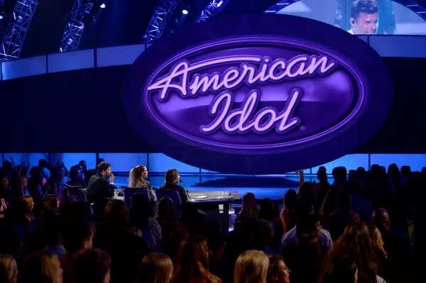 pic Kkk Hood Caleb Kennedy top 5 american idol contestant caleb