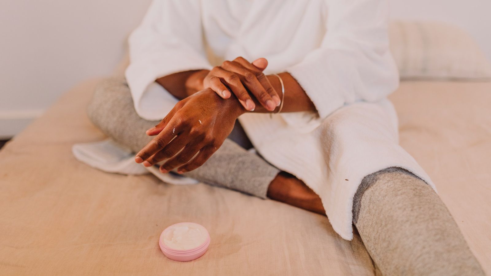 moisturizing skincare products for older adults