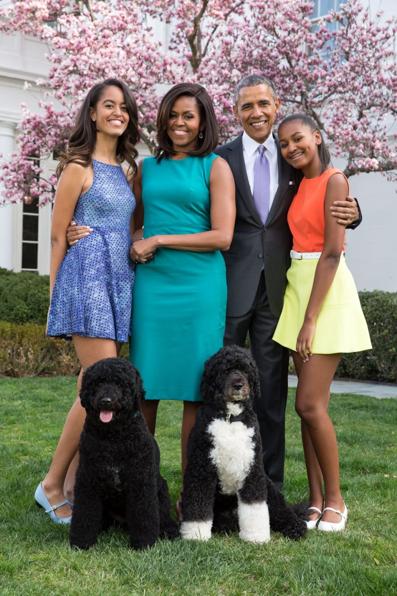 Obama family with dogs