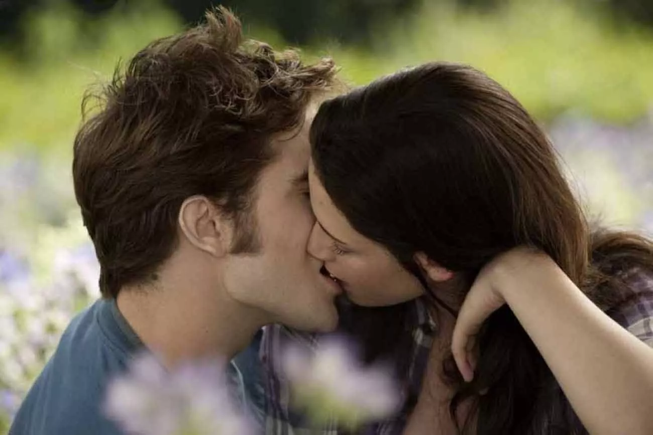  la mejor escena de beso de crepúsculo