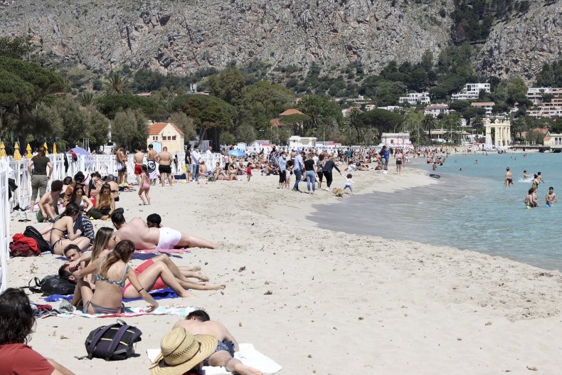 Italy Welcomes European Visitors
