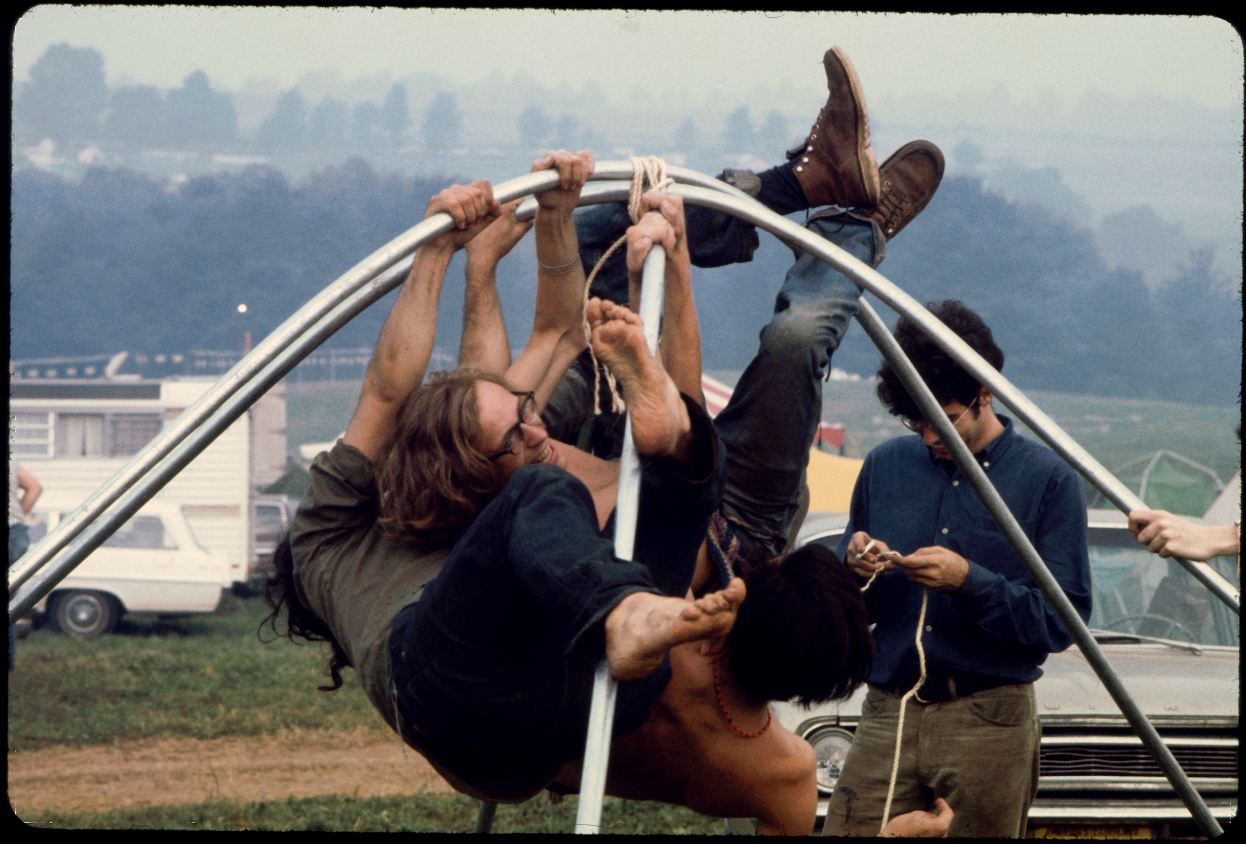 20 iconic photos from Woodstock.
