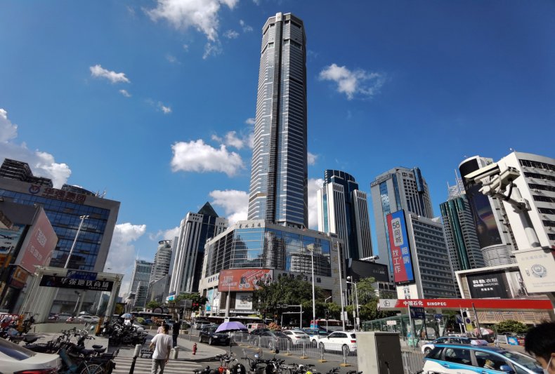 China Skyscraper Evacuated After More Shaking