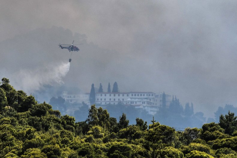 greek wildfires plane drop