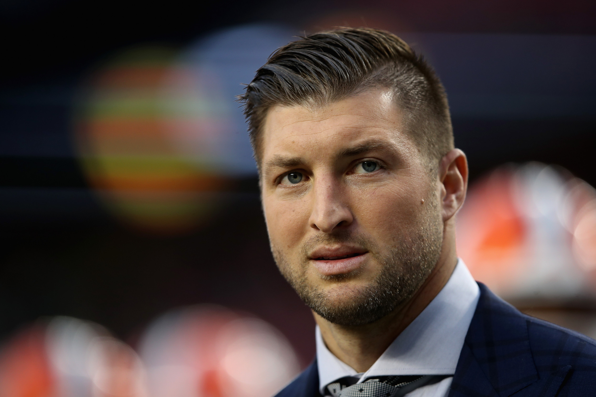 Tim Tebow jersey sales: Tebow Mania is back as Jaguars' tight end's uniform  is No. 1 seller in NFL 