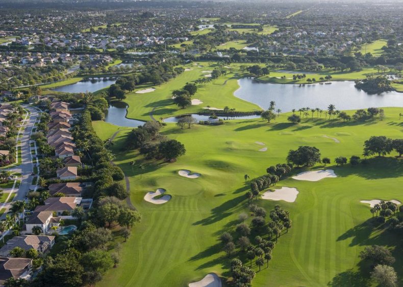 US golf destinations with the most courses per capita
