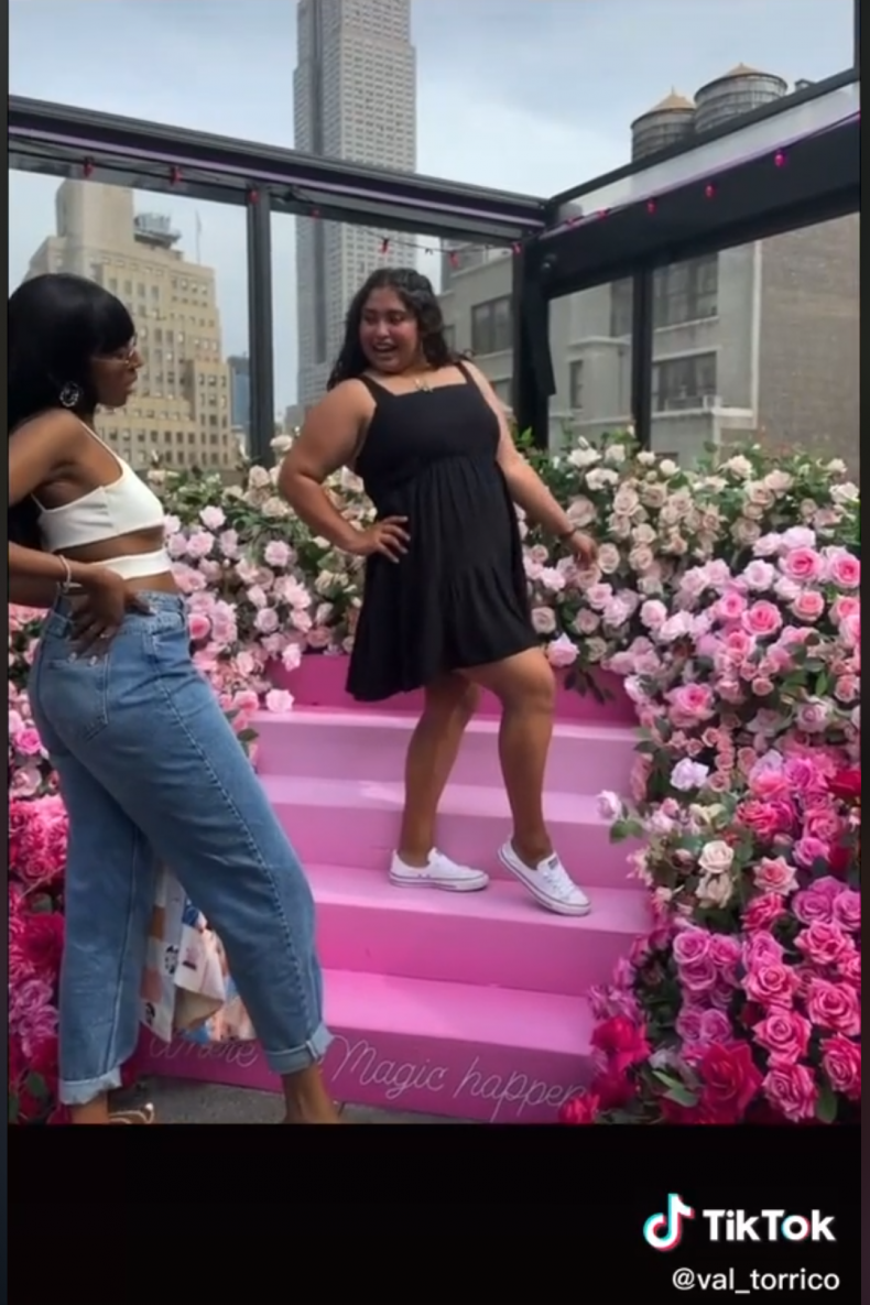 Stranger in viral TikTok helps boost confidence