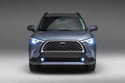 2022 Toyota Corolla Cross face 2022 Toyota Corolla Cross face