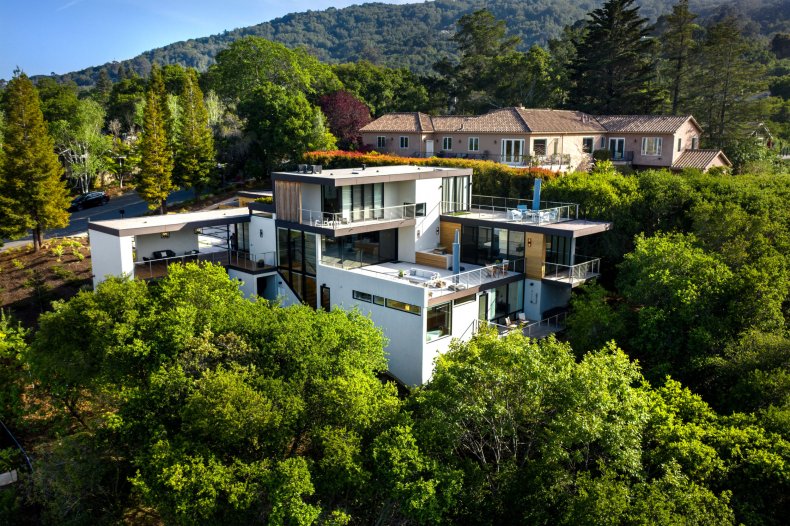 Los Gatos, California, 95030