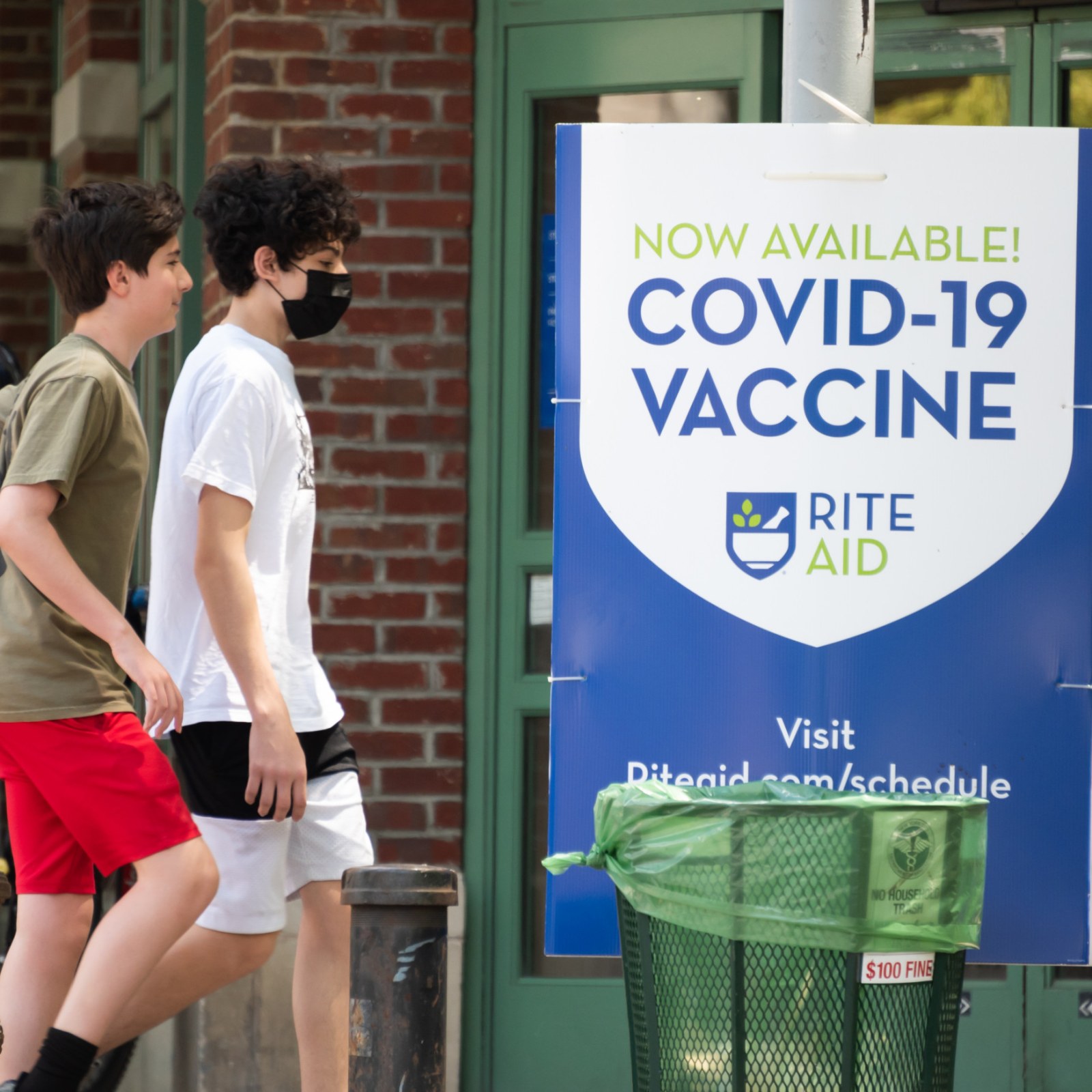 covid 19 vaccine sign nyc