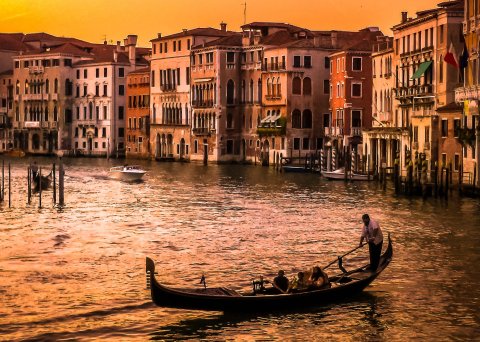 CUL_Map_Books_ Venice