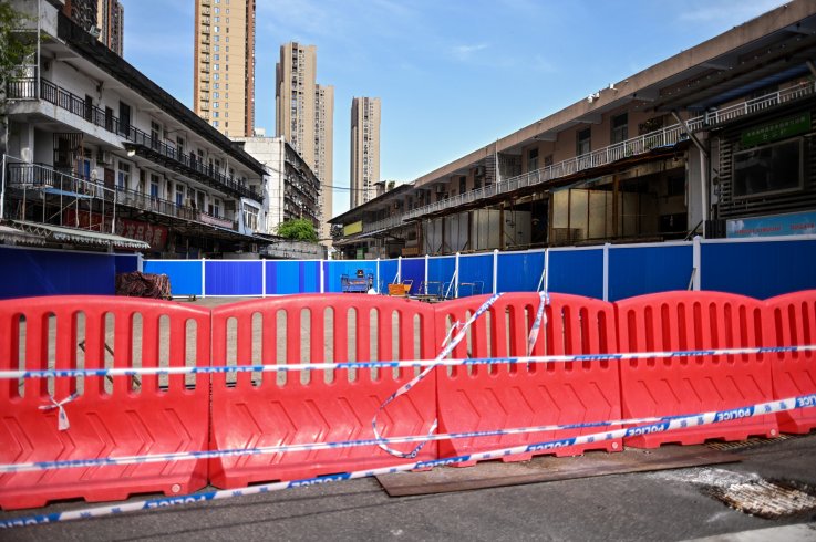 Social media companies, fact checkers shrug off Wuhan lab leak embarrassment 3 Huanan Seafood Market in Wuhan