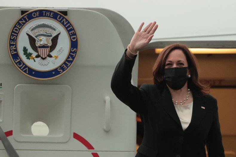 Harris Prepares to Board Air Force Two