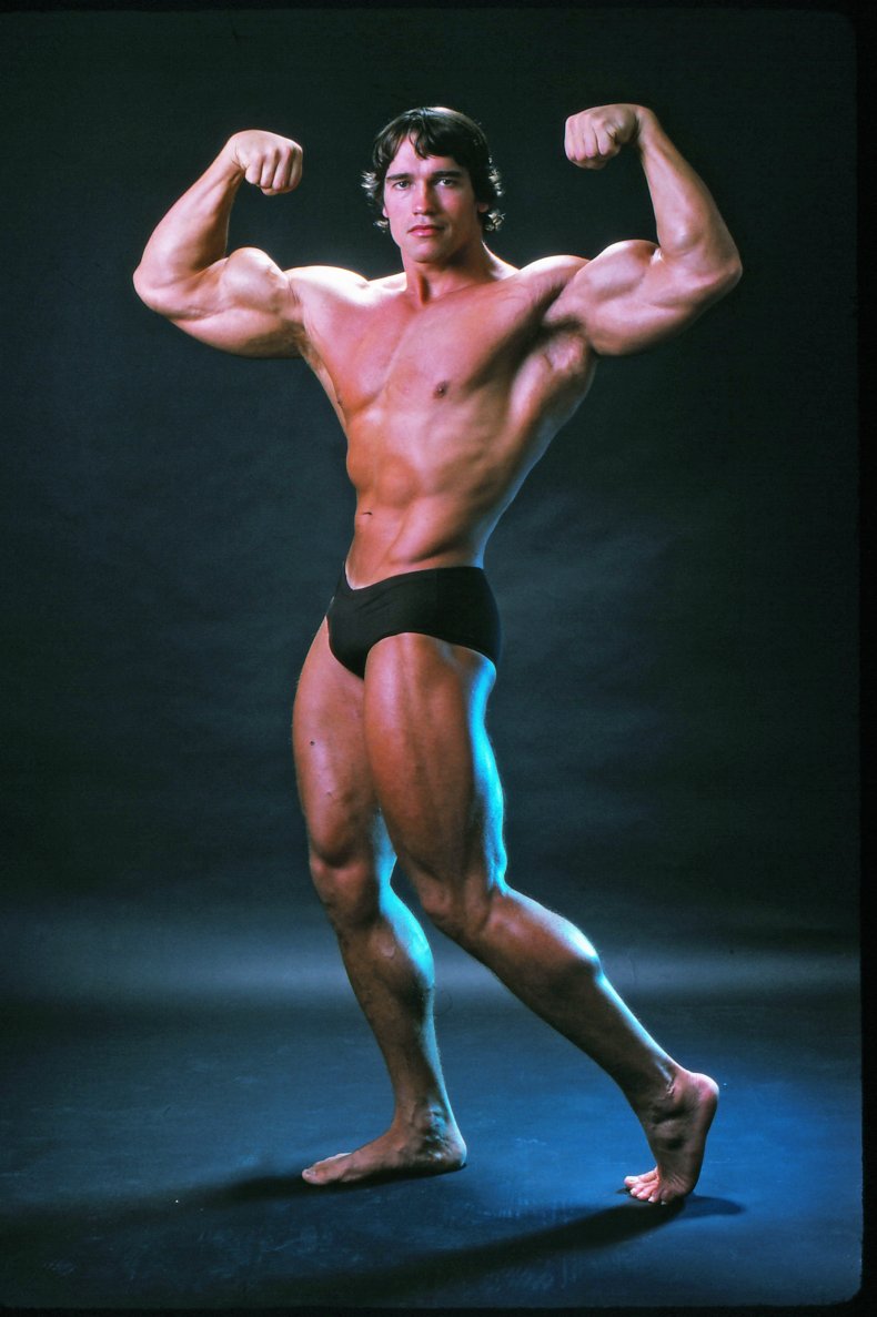Arnold Schwarznegger posing as bodybuilder