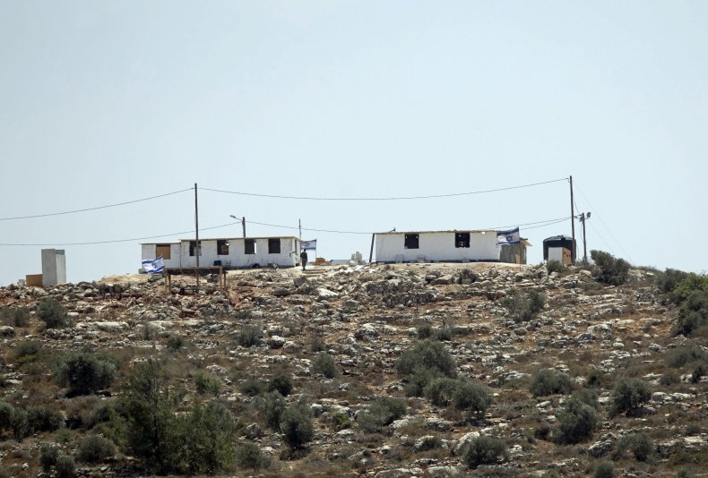 Palestinian official says Naftali Bennett "more radical" than Benjamin Netanyahu 2 Jewish Outpost of Eviatar