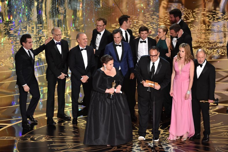 Spotlight wins best picture Oscar