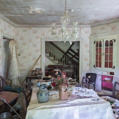 Interior shots of an abandoned house. 