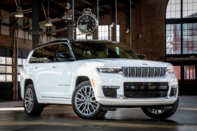 2021 Jeep Grand Cherokee L front face