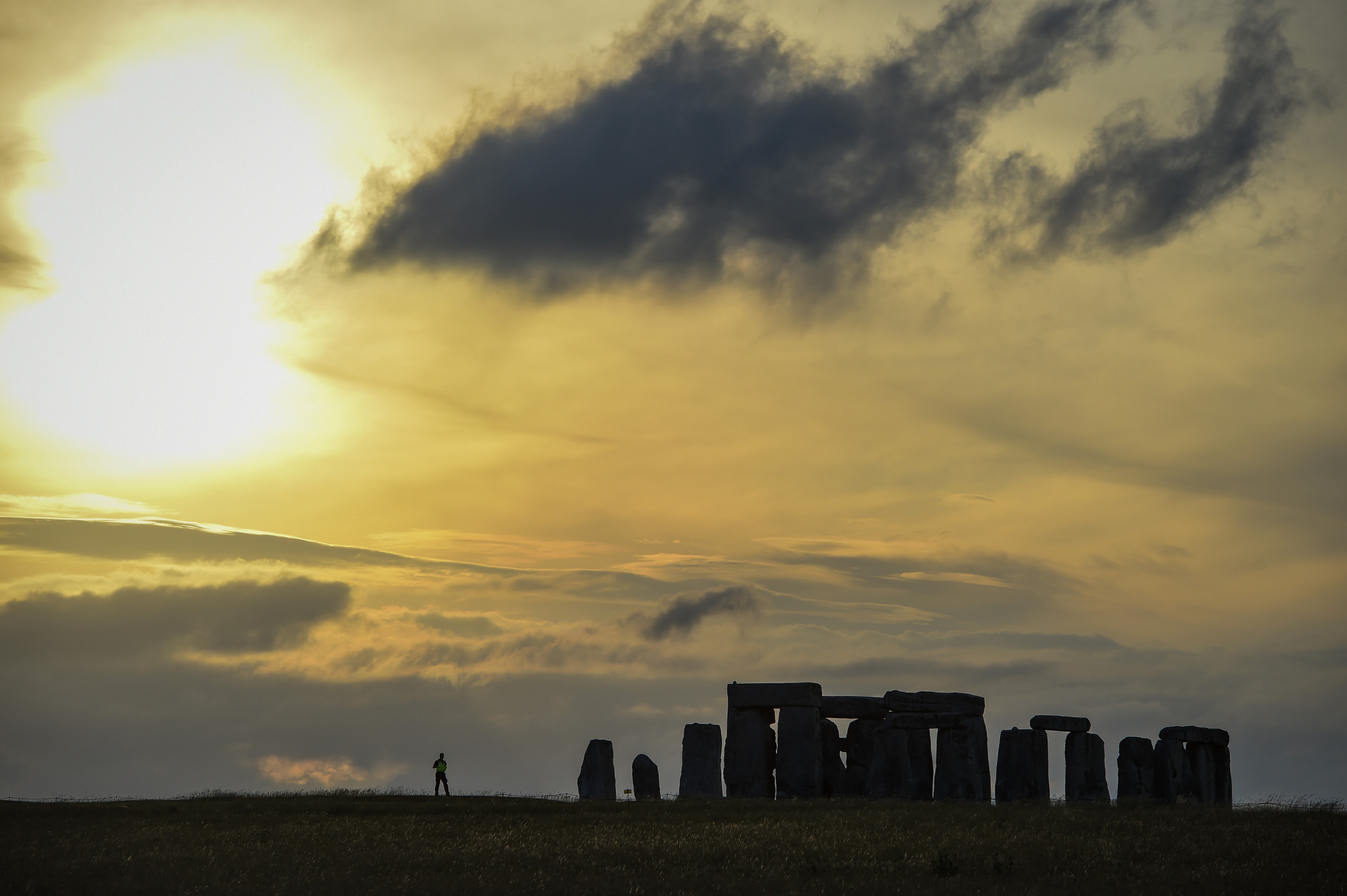 Watch Summer Solstice 2021 from Stonehenge Live Online