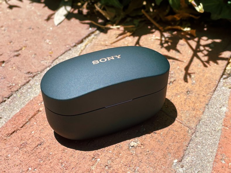 Sony WF-1000XM4 earbuds