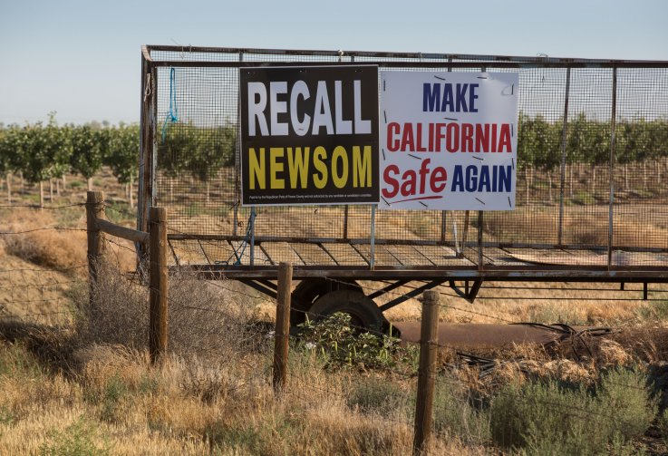 Recall Gavin Newsom signs