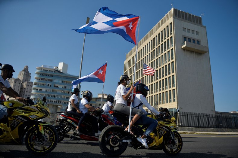 Cuba, protest, embargo, at, US, embassy, Havana
