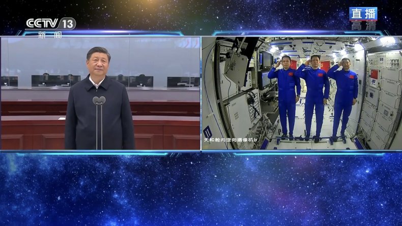 Chinese Astronauts Greet Xi Jinping From Space