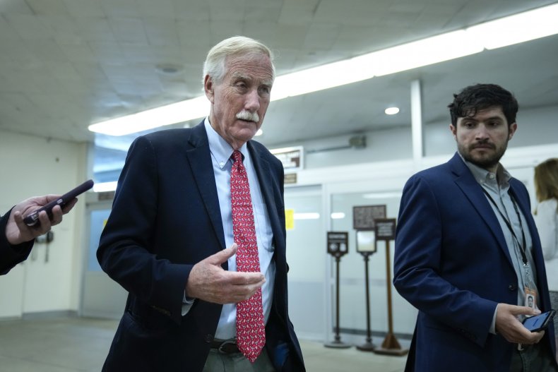 Senator, Angus, King, Maine, talks, reporters, Capitol