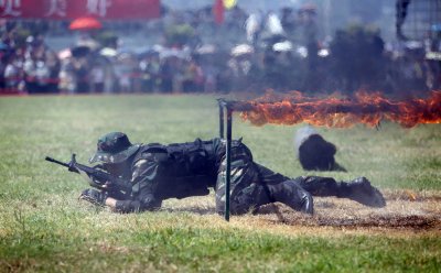 Chinese Troops Drill In War Games Chinese Troops Drill In War Games