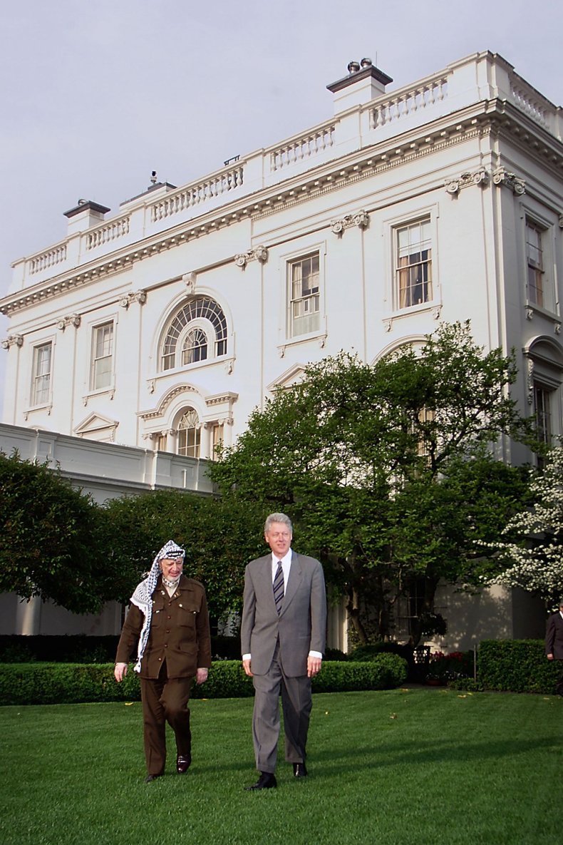 The White House Rose Garden in 2000.