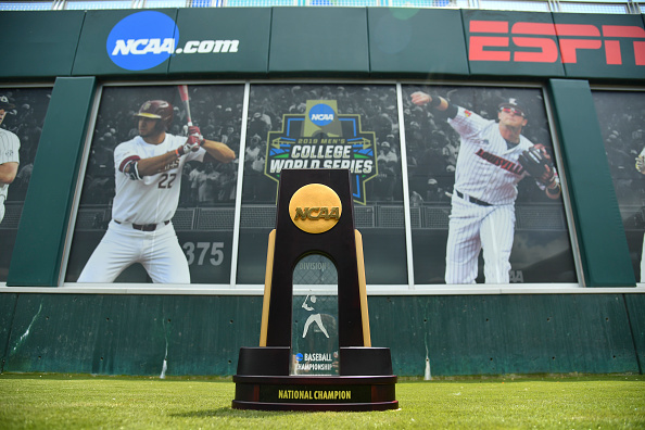 South Carolina claims first baseball title at College World Series – The  Denver Post