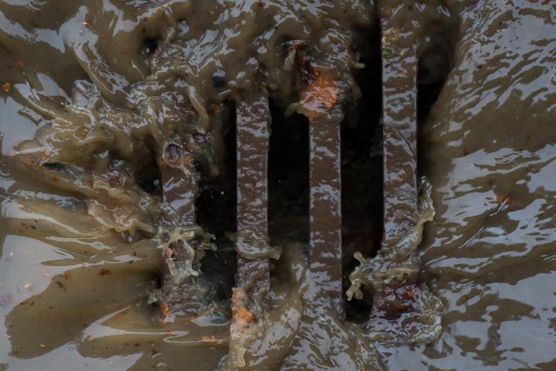 manhole covering flood chicago sewage