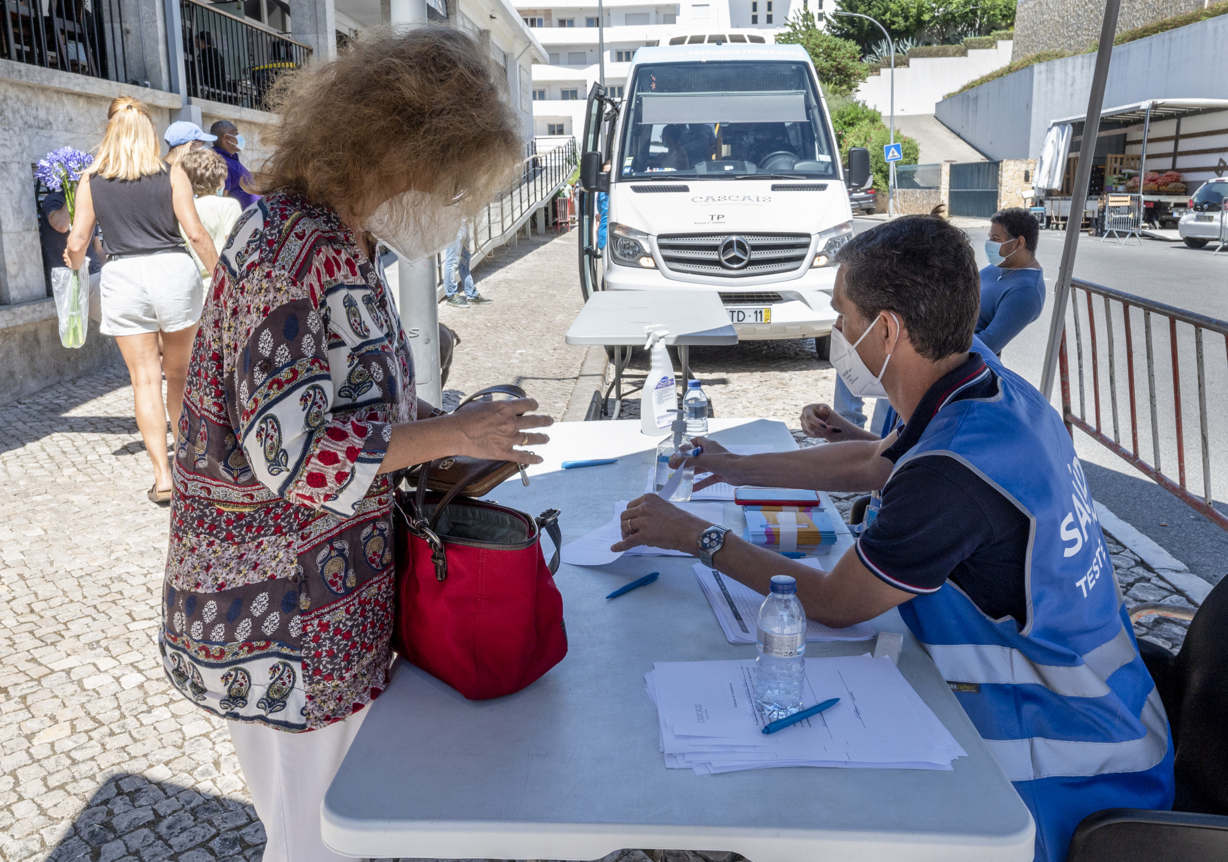 Portugal Halts Classes in Region Popular With British Tourists Over COVID Concerns