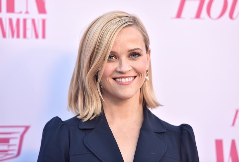 Reese Witherspoon on red carpet 