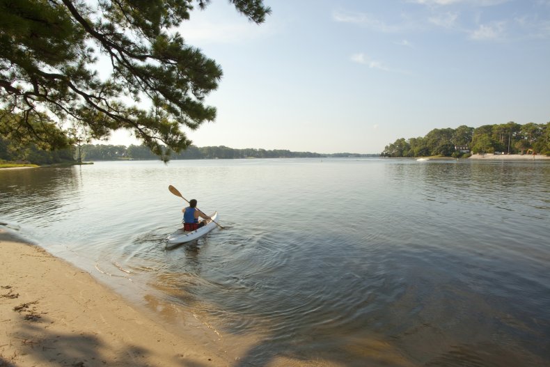 Kayaker found human remains in lake