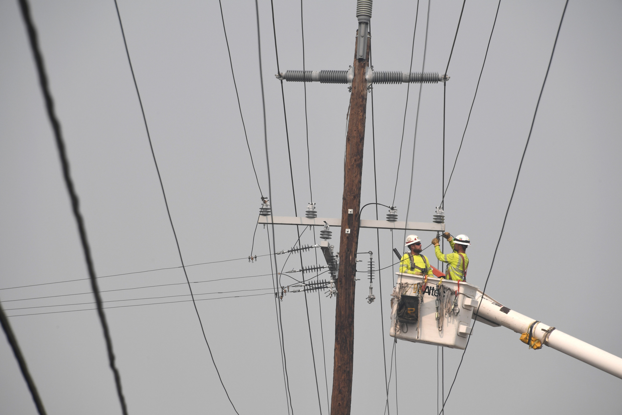 Oregon Power Outage Map: Nearly 5,000 Without Electricity After 3 Days of Blistering Heat - Newsweek