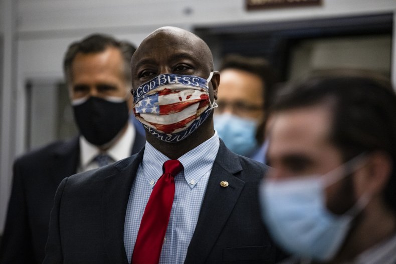 senator tim scott gets off senate subway