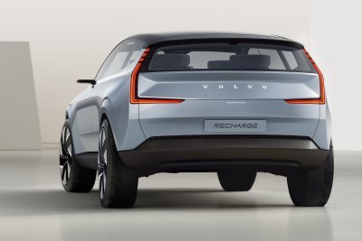Volvo Concept Recharge rear back
