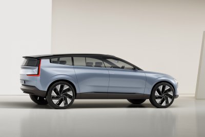 Volvo Concept Recharge side profile Volvo Concept Recharge side profile